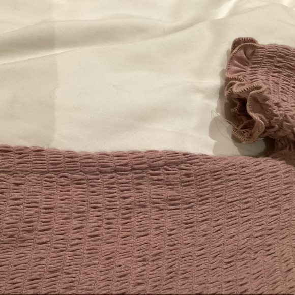 Pack of 2 Heart & Hips Scrunch Off the Shoulder Tops - Picture 8 of 8